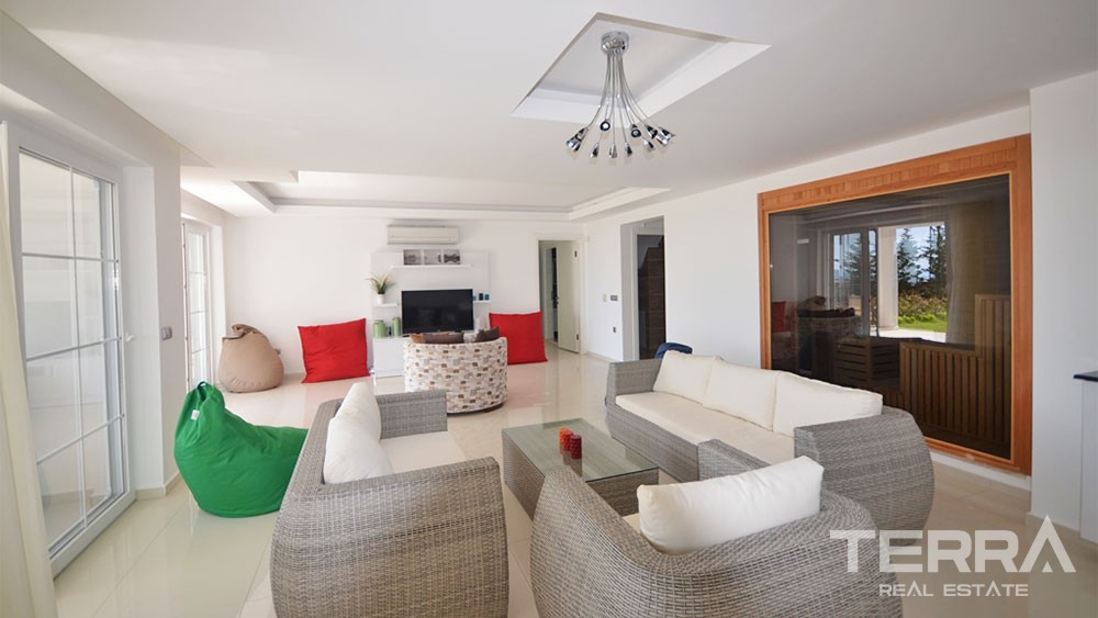Babadağ Mountain and Sea View Villa for Sale in Fethiye Ovacık - 30120