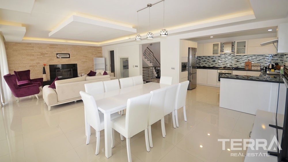 Babadağ Mountain and Sea View Villa for Sale in Fethiye Ovacık - 30123