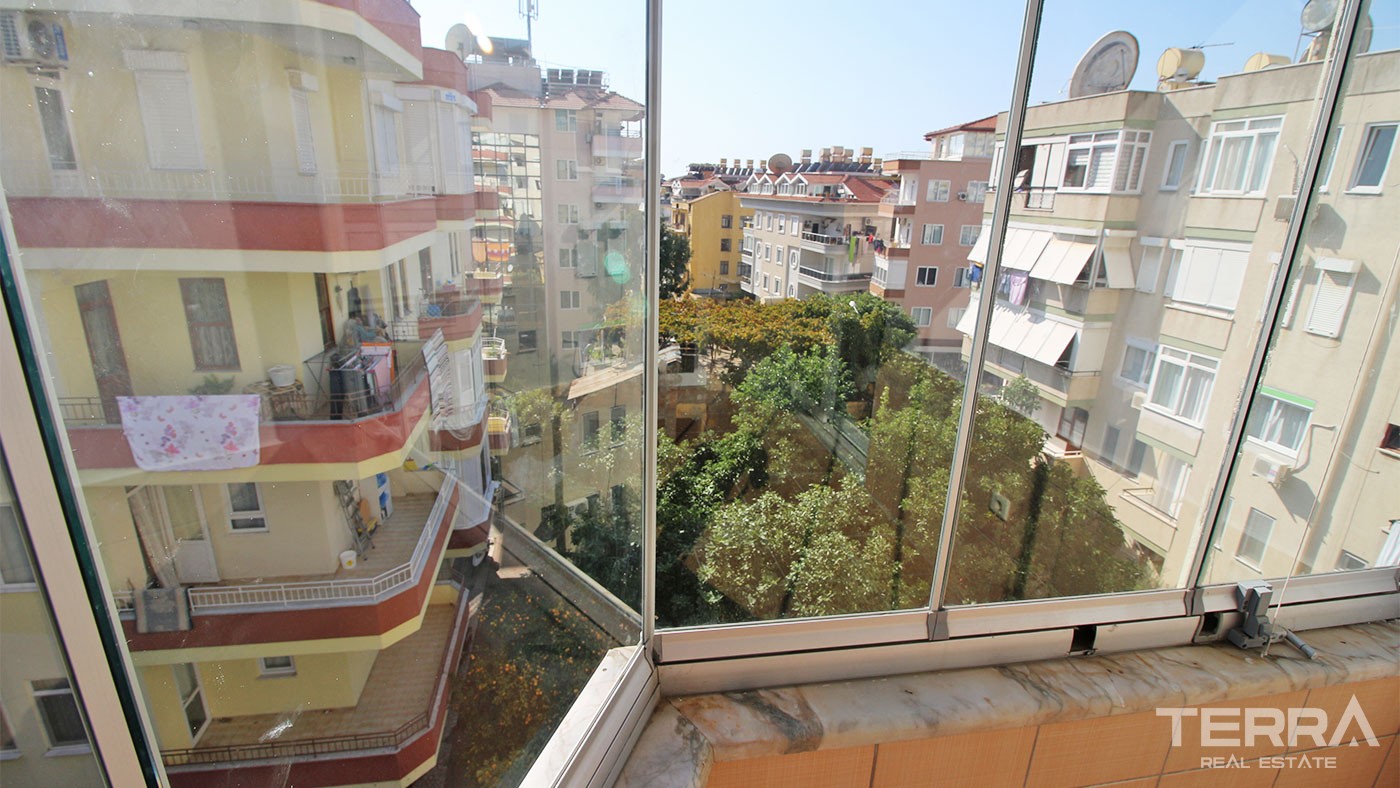 Location in AlanyaAuthentic Turkish Apartment for Sale at a Prime - 30768