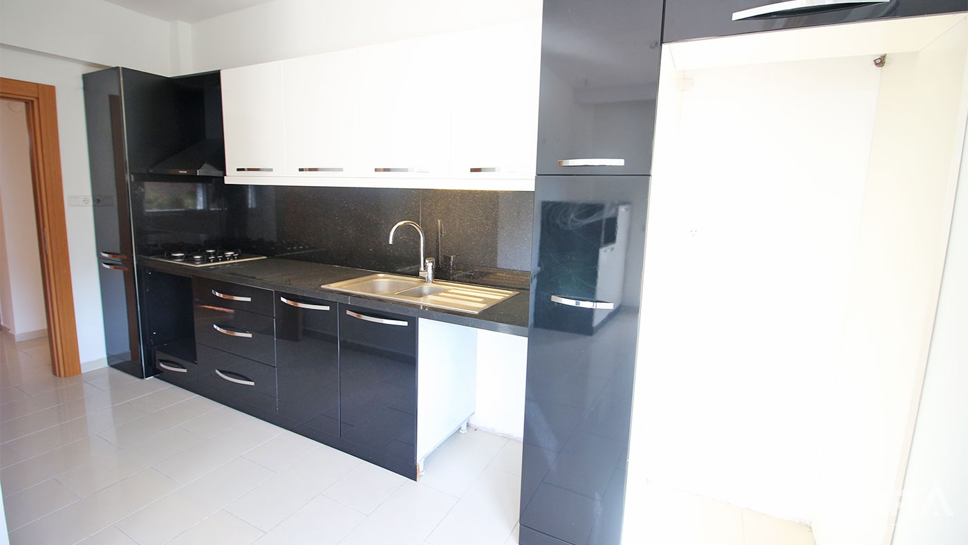 Location in AlanyaAuthentic Turkish Apartment for Sale at a Prime - 30769