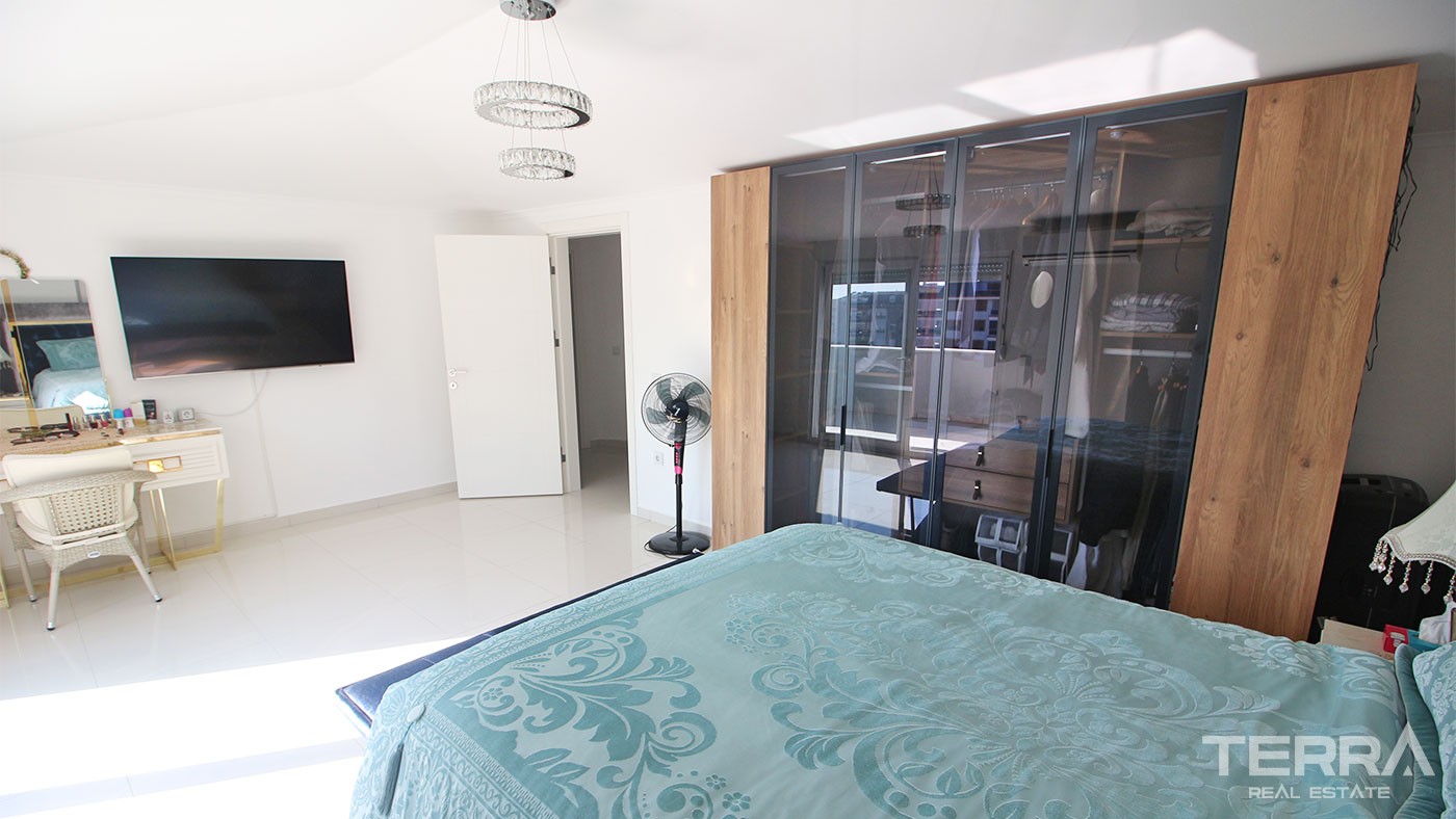 Furnished Penthouse Apartment Located in Alanya 150 m to Kestel Beach - 30814