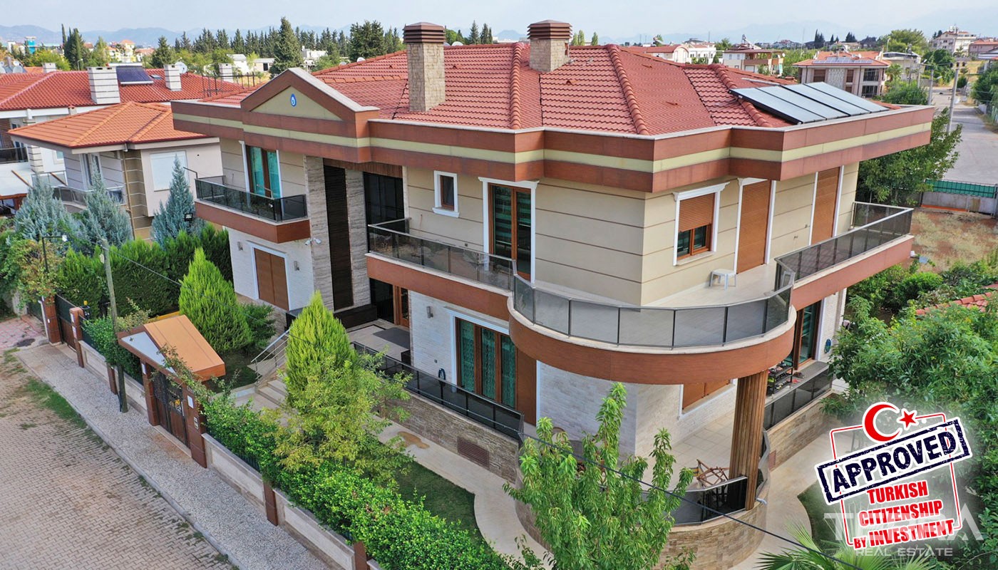 Outstanding Villa in Antalya Döşemealtı Suitable for Investment