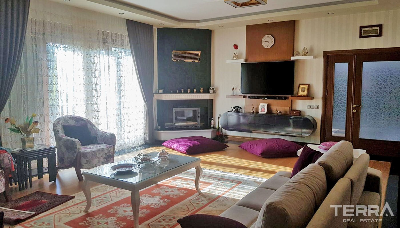 Outstanding Villa in Antalya Döşemealtı Suitable for Investment - 31063