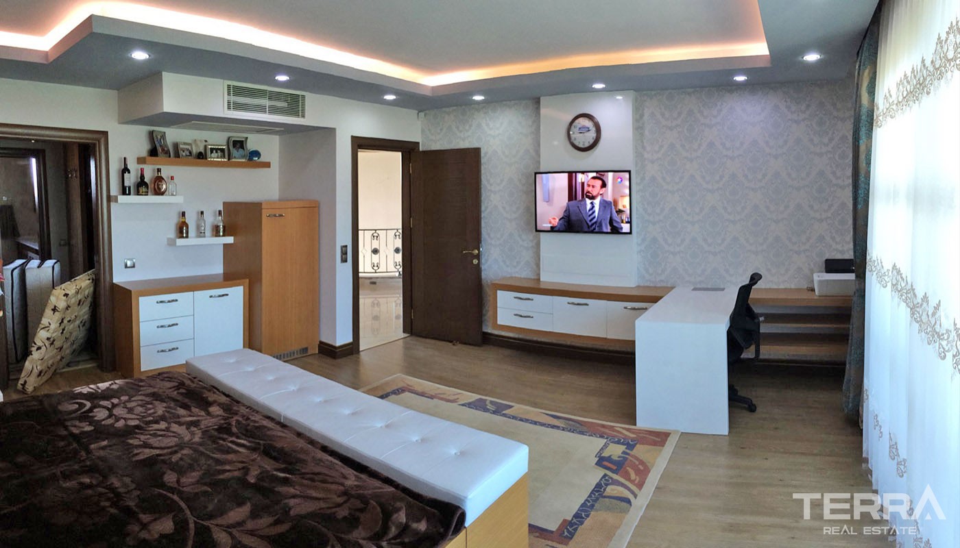 Outstanding Villa in Antalya Döşemealtı Suitable for Investment - 31071