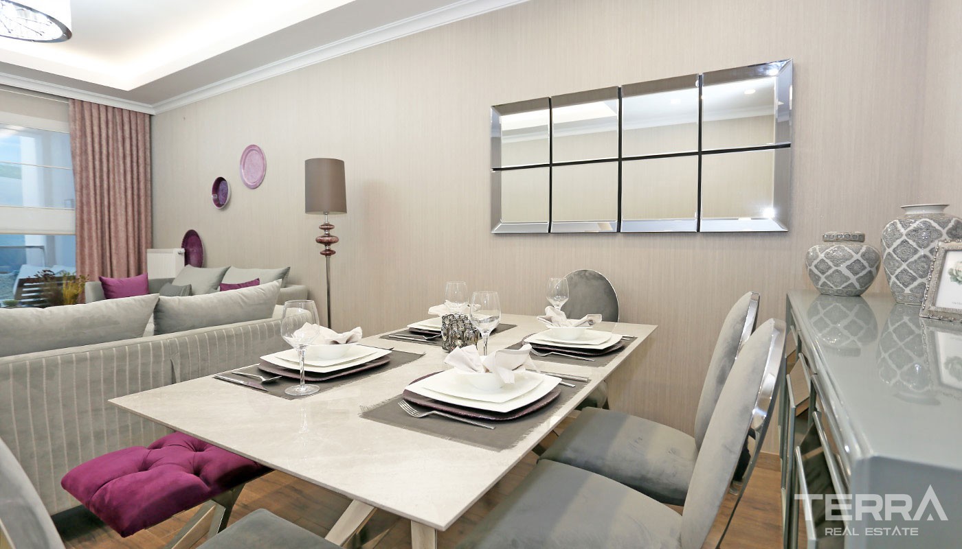 Küçükçekmece Lake View Apartments for Sale in Istanbul near E-5 Road - 31458