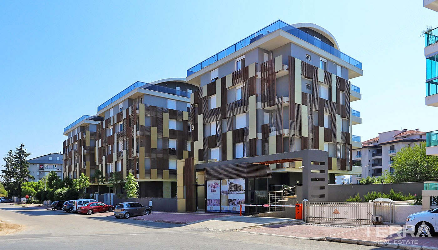 Spacious Antalya Apartments for Sale near Konyaaltı Beach - 31498