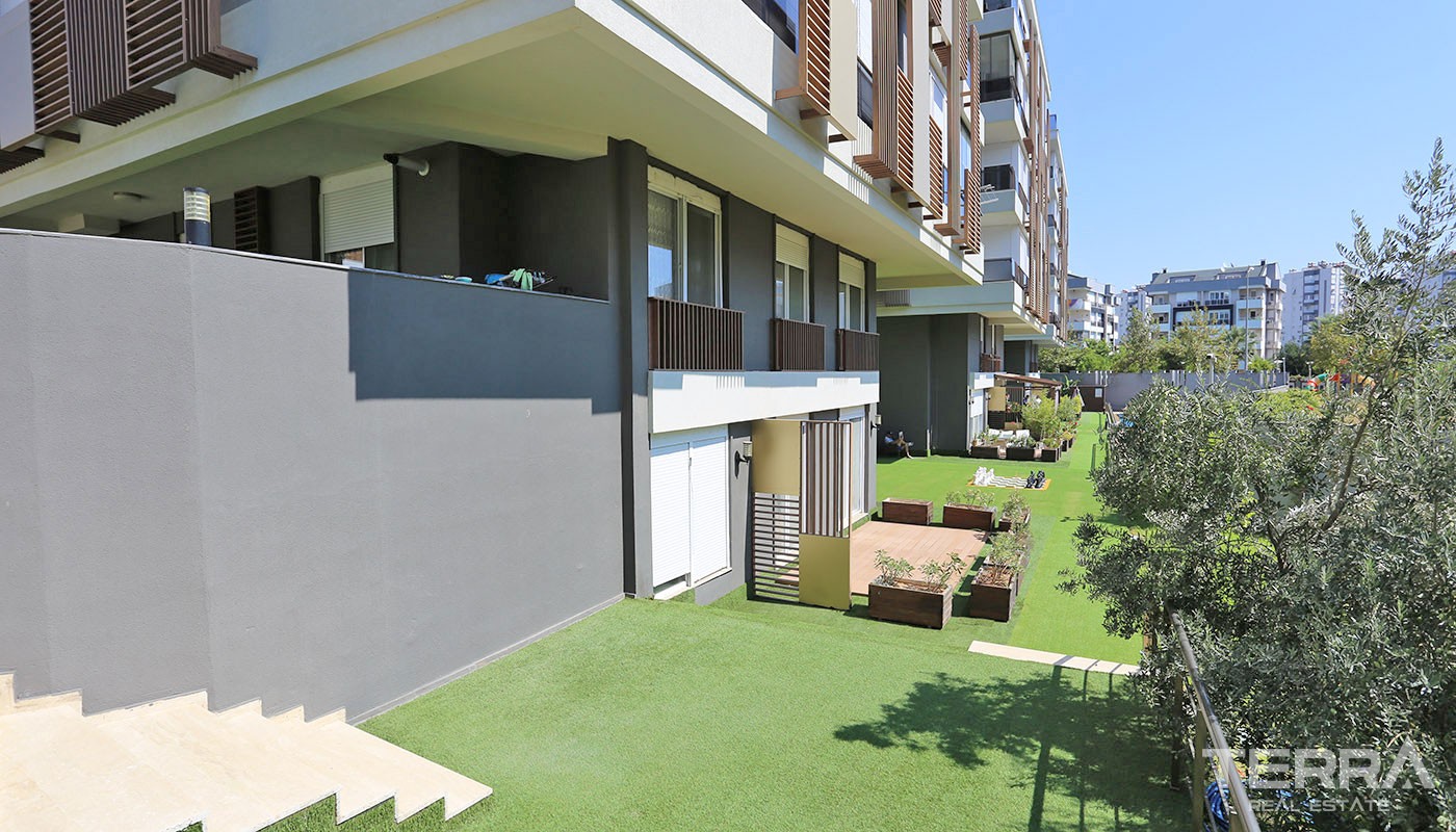 Spacious Antalya Apartments for Sale near Konyaaltı Beach - 31506