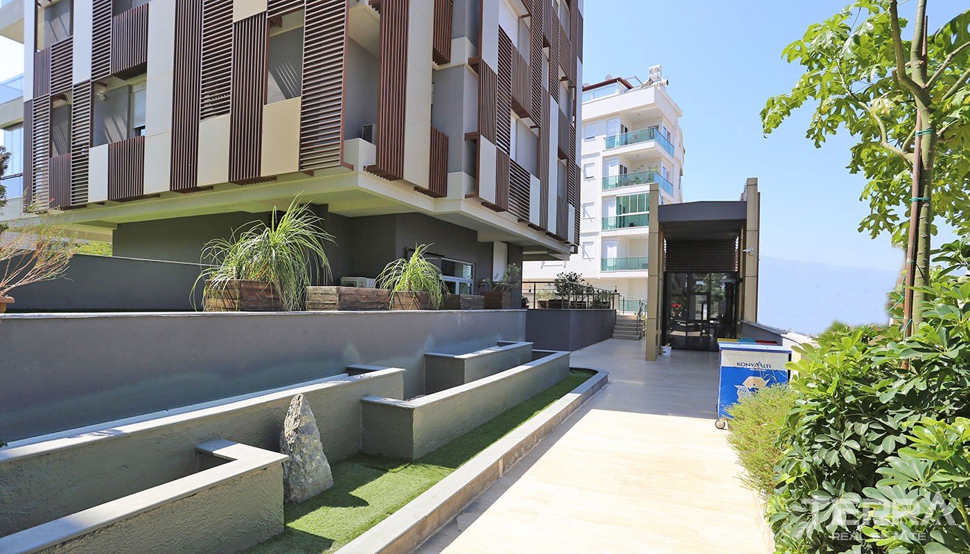 Spacious Antalya Apartments for Sale near Konyaaltı Beach - 31509