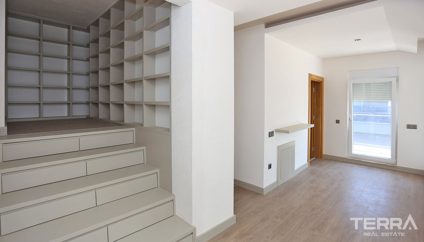 Spacious Antalya Apartments for Sale near Konyaaltı Beach - 31531