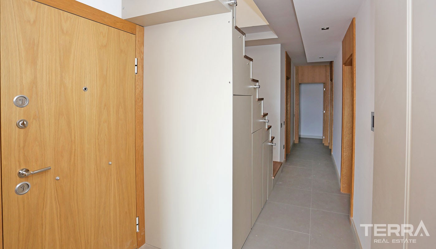 Spacious Antalya Apartments for Sale near Konyaaltı Beach - 31533