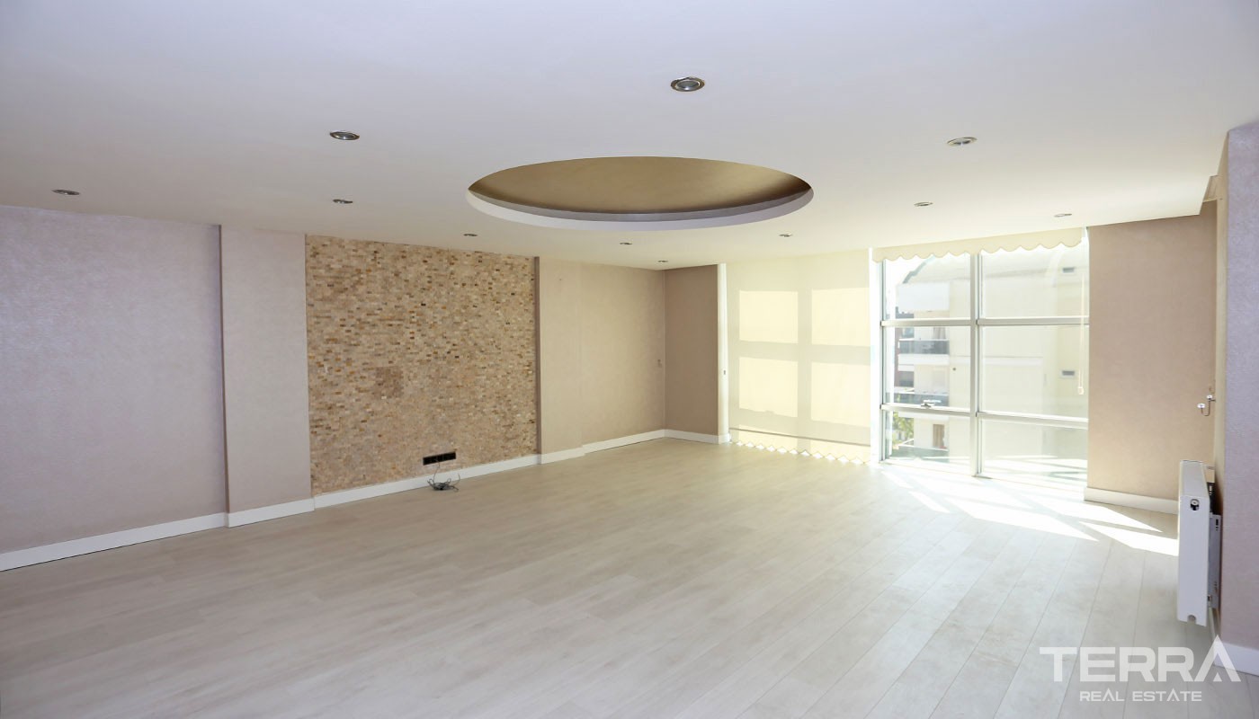 Mountain View Penthouse Apartment for Sale in Antalya Konyaaltı - 31553