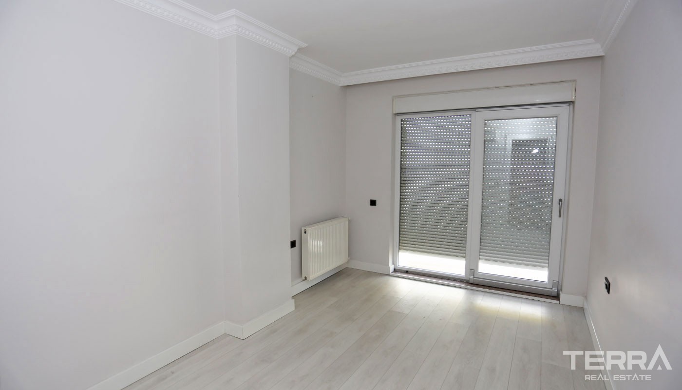 Mountain View Penthouse Apartment for Sale in Antalya Konyaaltı - 31556