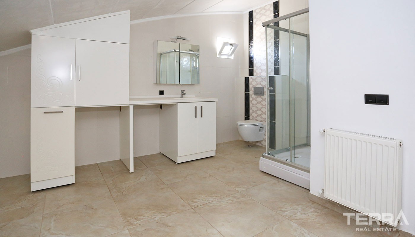 Mountain View Penthouse Apartment for Sale in Antalya Konyaaltı - 31569