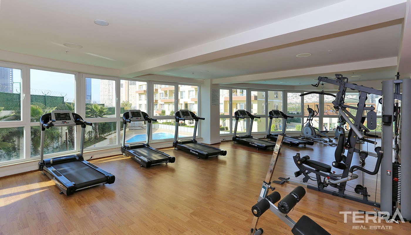 Istanbul New Apartments for Sale with Sea and Island Views in Kartal - 32086