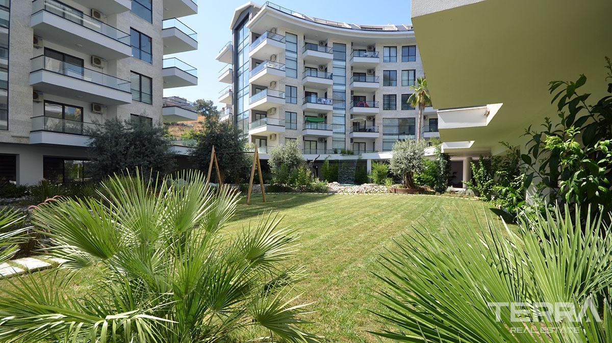 2 Bedroom Furnished Apartment in Luxury Residence in Alanya Kestel - 32251