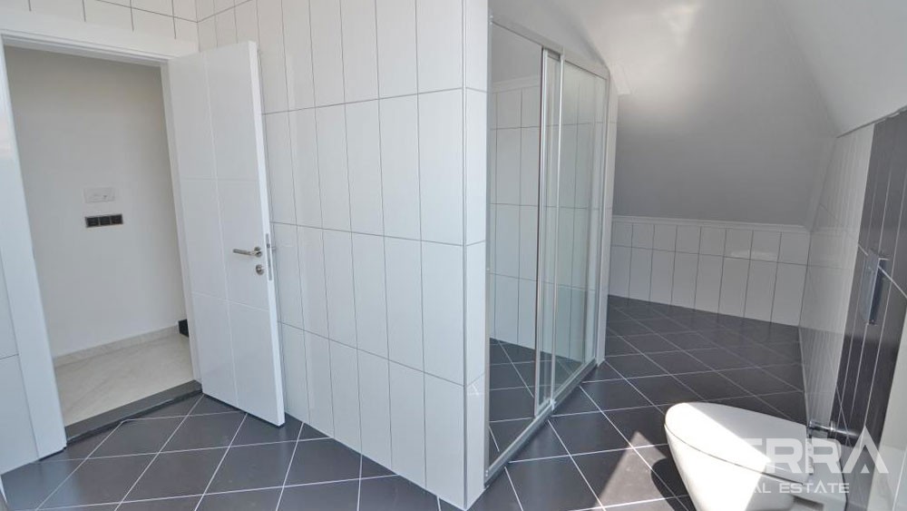 Spacious Penthouses Within Walking Distance to the Sea in Alanya Oba - 32349