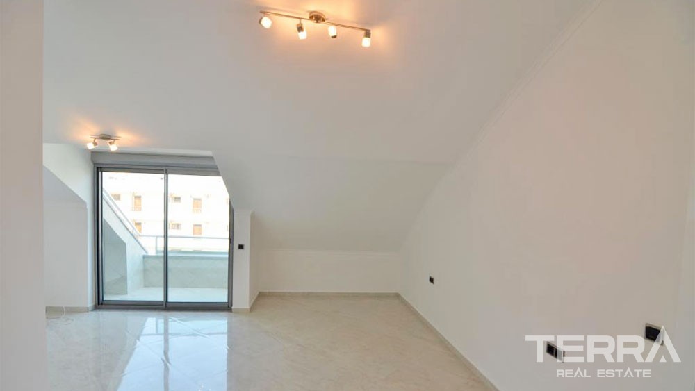 Spacious Penthouses Within Walking Distance to the Sea in Alanya Oba - 32354
