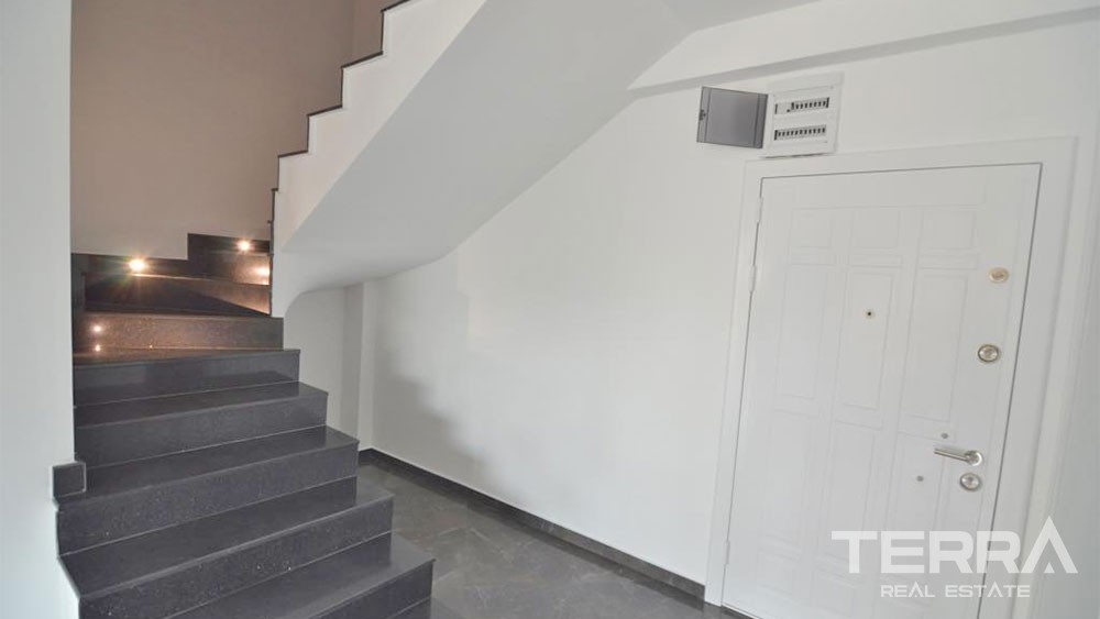 Spacious Penthouses Within Walking Distance to the Sea in Alanya Oba - 32366