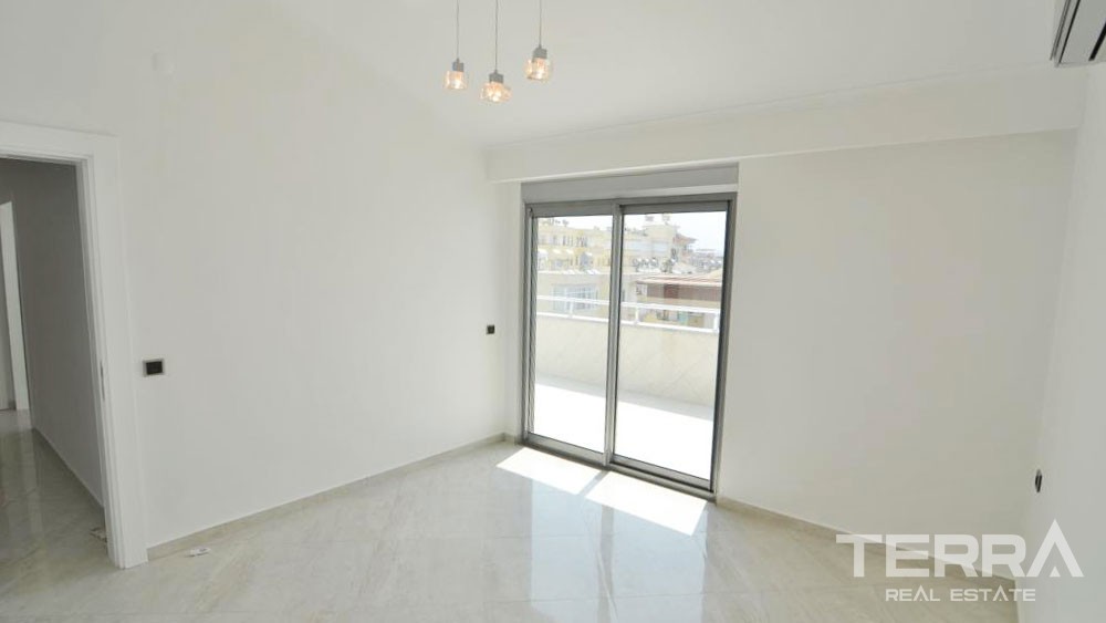 Spacious Penthouses Within Walking Distance to the Sea in Alanya Oba - 32371