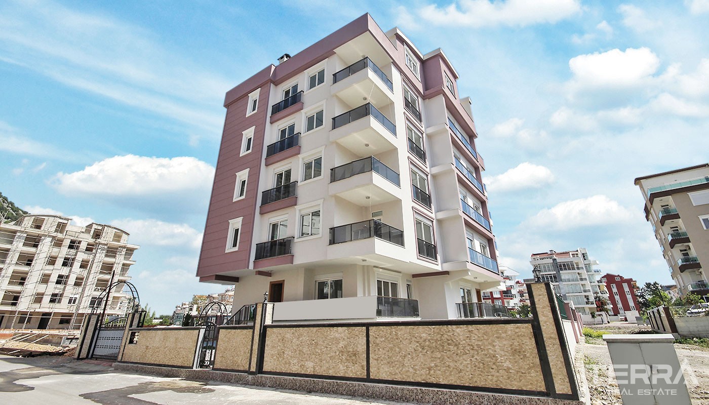 Ready to Move-in Antalya Apartments Located near Konyaaltı Beach - 32871