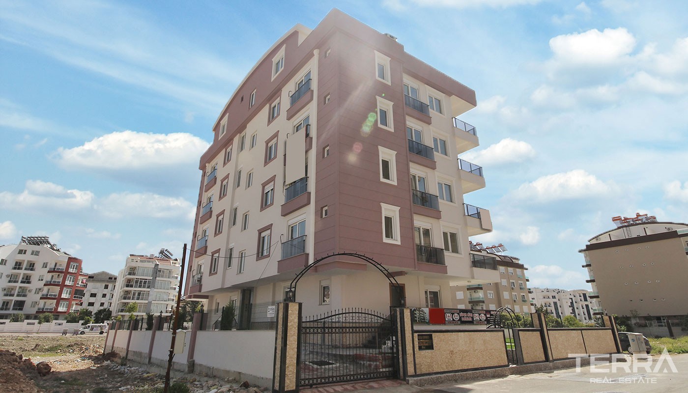 Ready to Move-in Antalya Apartments Located near Konyaaltı Beach - 32874