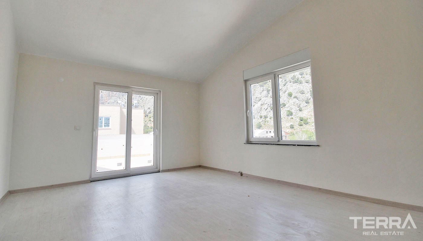 Ready to Move-in Antalya Apartments Located near Konyaaltı Beach - 32876
