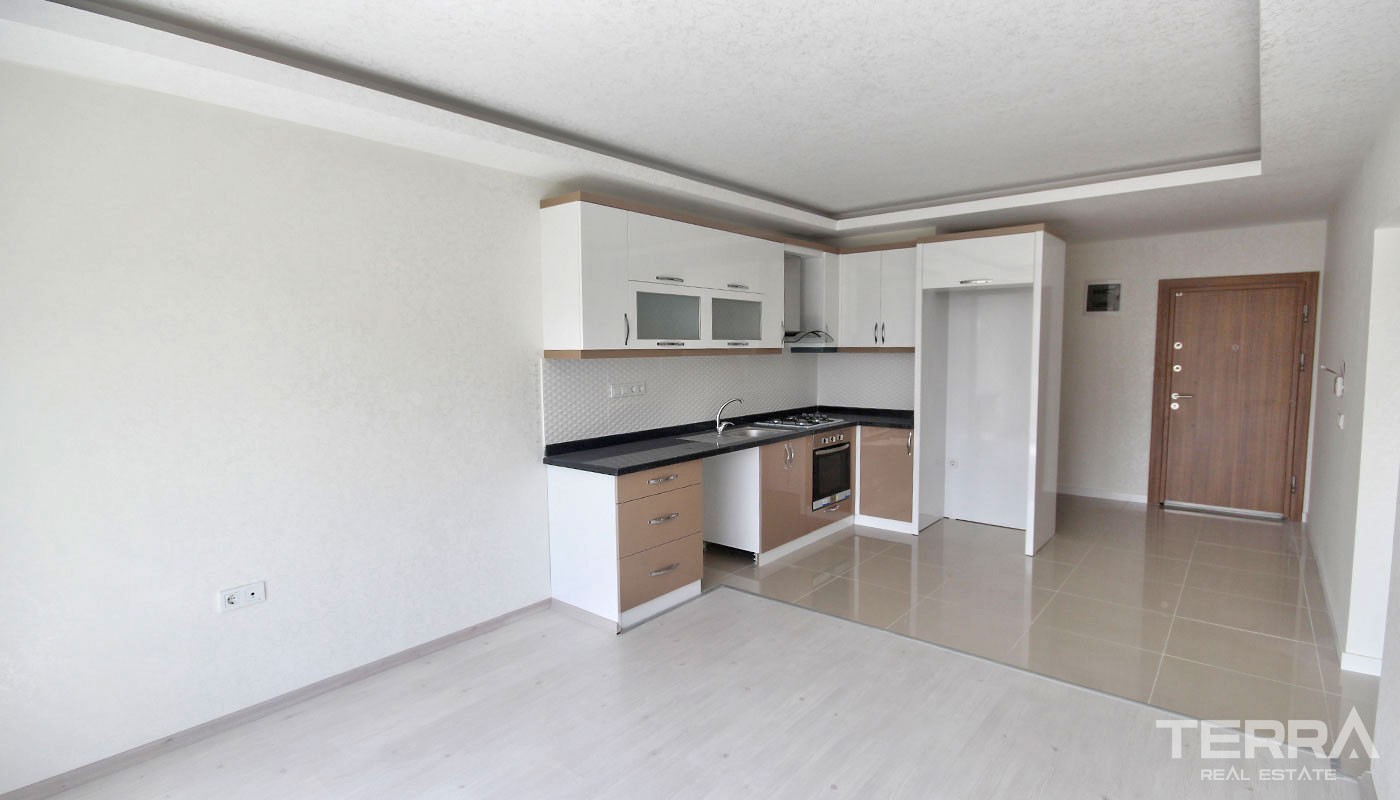 Ready to Move-in Antalya Apartments Located near Konyaaltı Beach - 32878