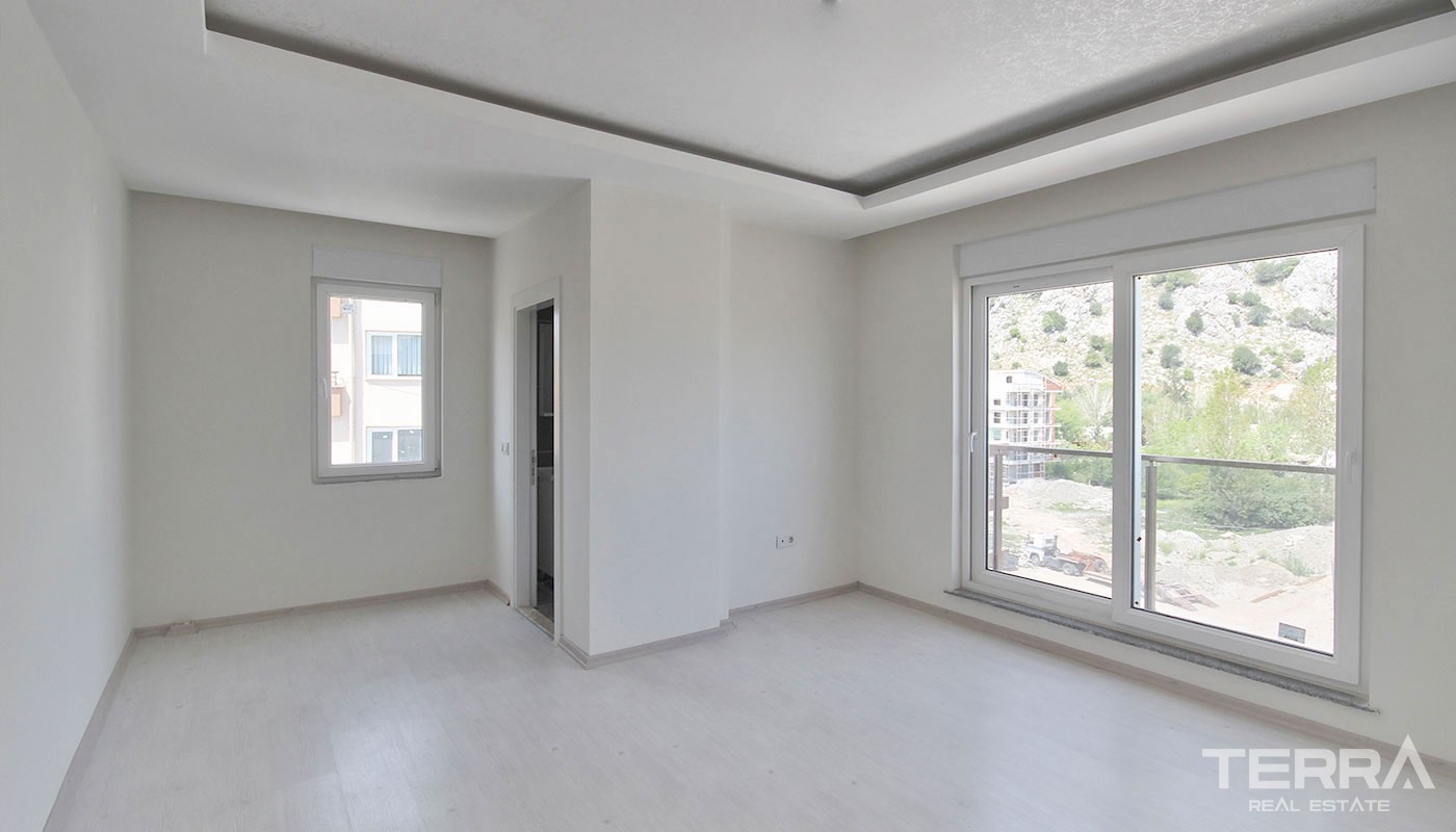 Ready to Move-in Antalya Apartments Located near Konyaaltı Beach - 32893