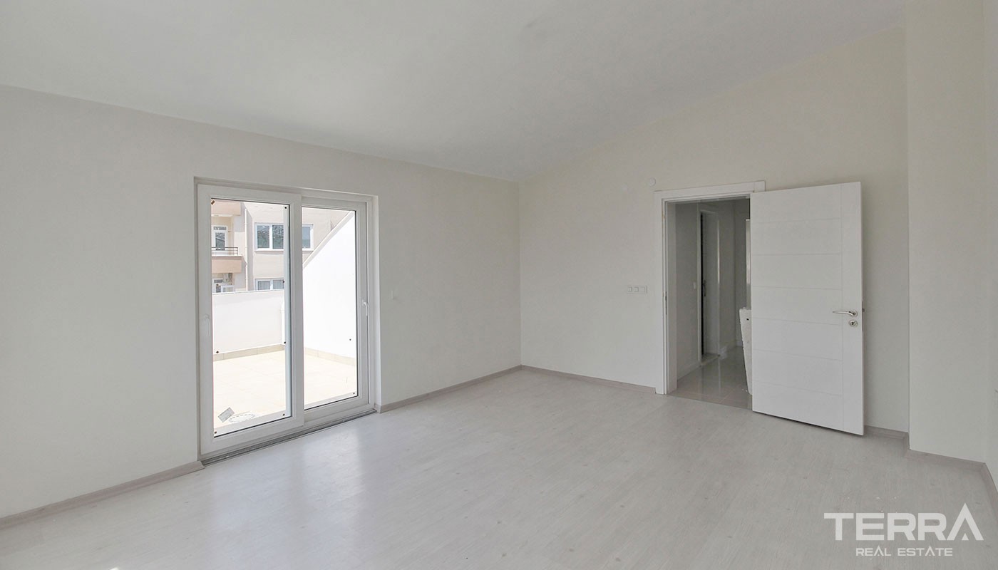 Ready to Move-in Antalya Apartments Located near Konyaaltı Beach - 32896