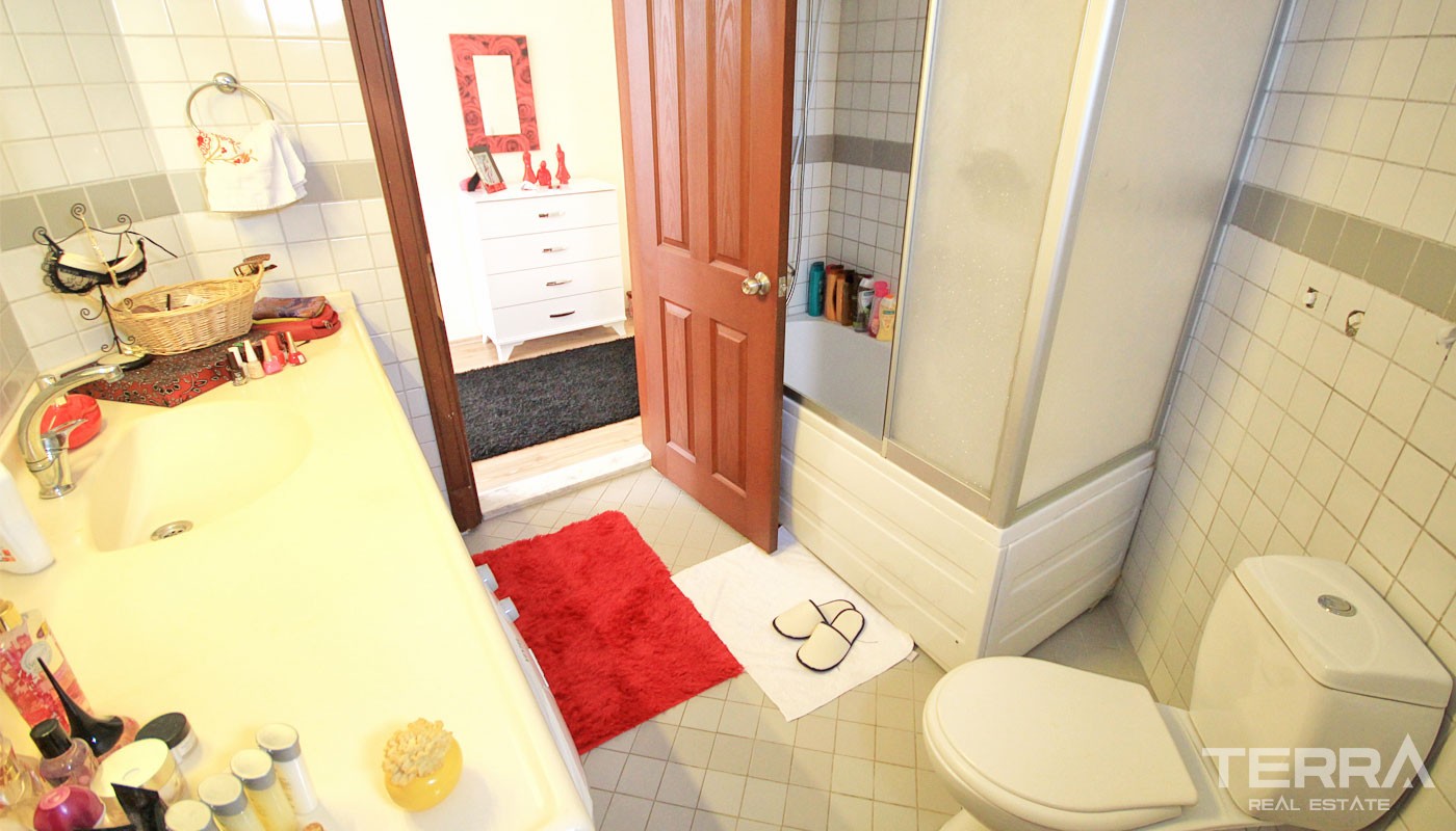 Resale 2 Bedroom Flats with Prime Location in Antalya Lara - 32940