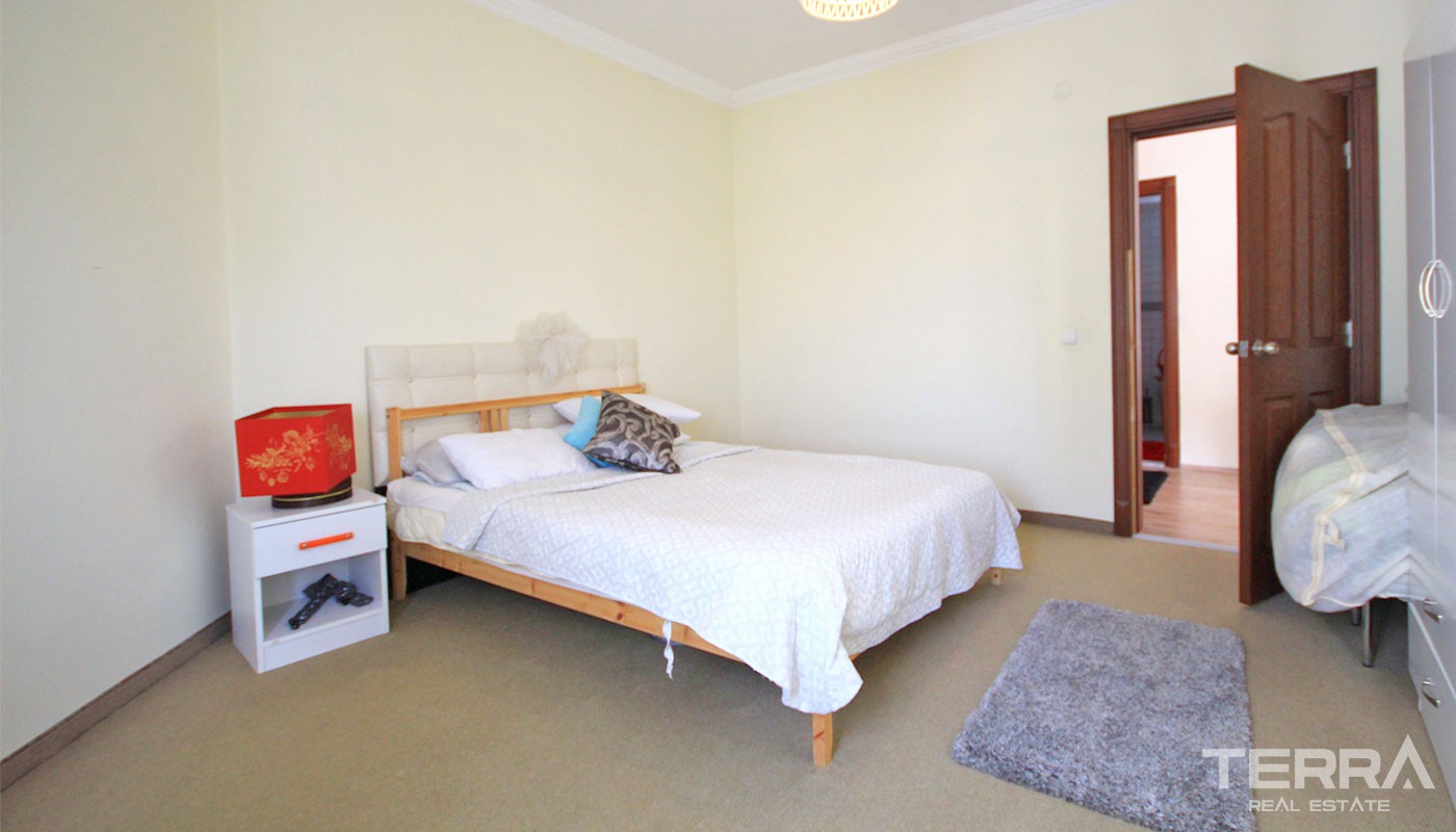 Resale 2 Bedroom Flats with Prime Location in Antalya Lara - 32948