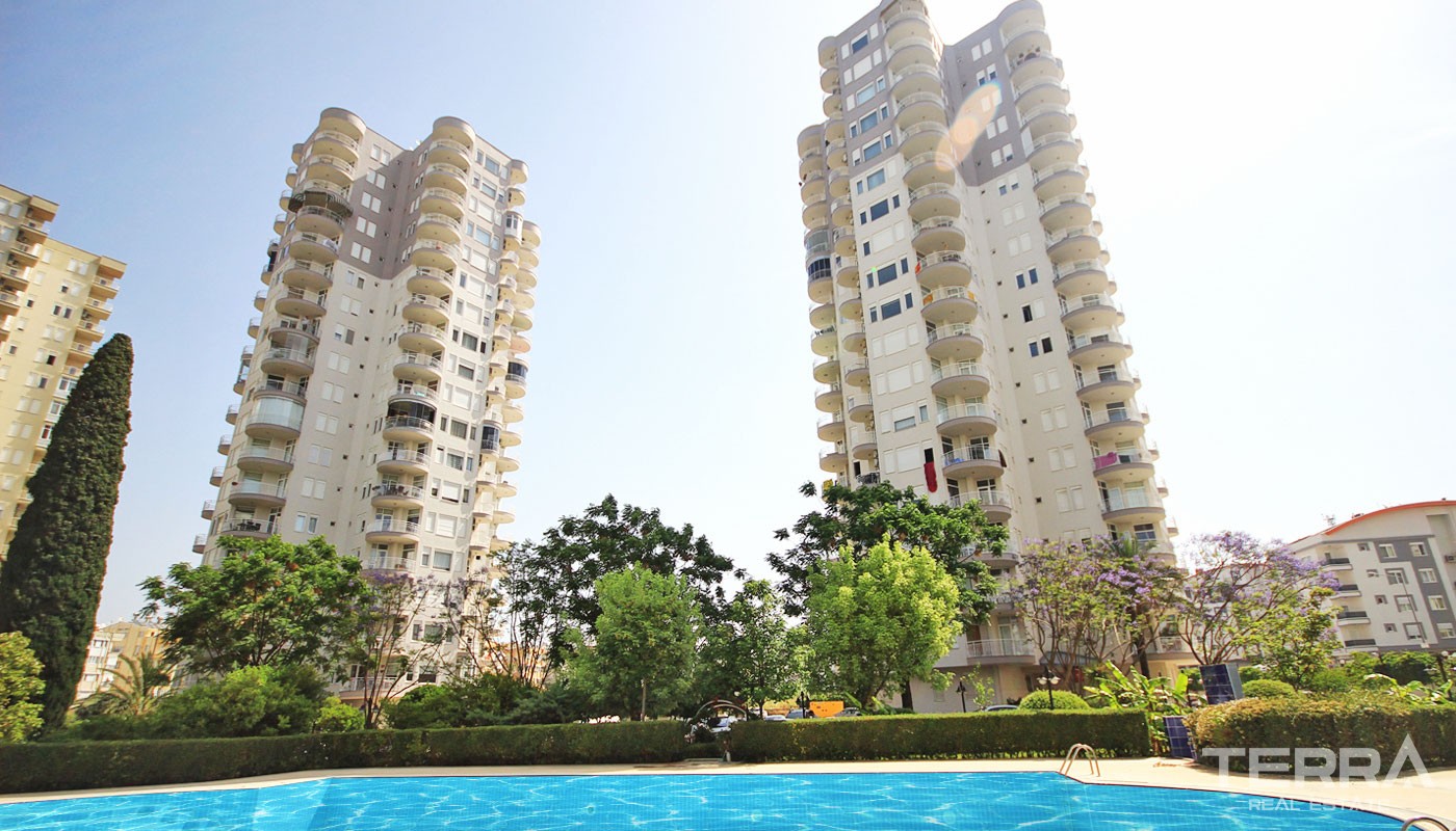 Resale 2 Bedroom Flats with Prime Location in Antalya Lara - 32958