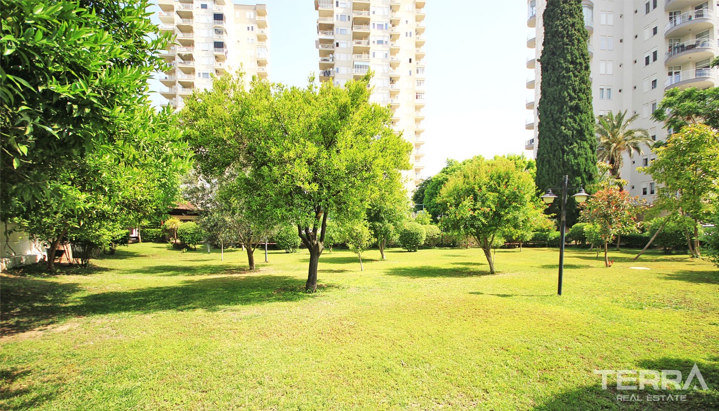 Resale 2 Bedroom Flats with Prime Location in Antalya Lara - 32960