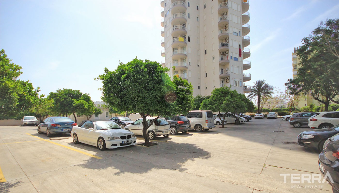 Resale 2 Bedroom Flats with Prime Location in Antalya Lara - 32964