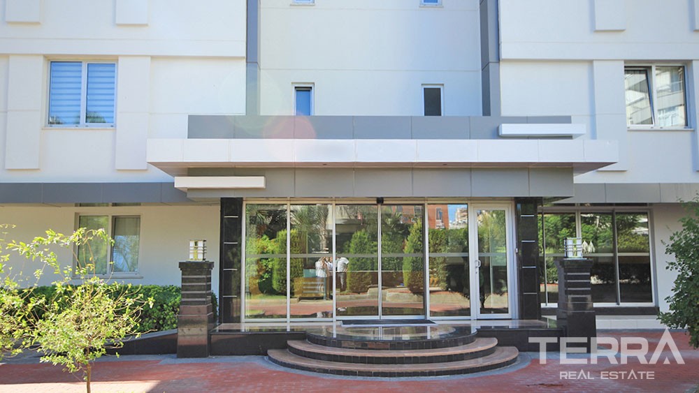Panoramic Sea View Apartments for Sale Located in Antalya Lara - 33066