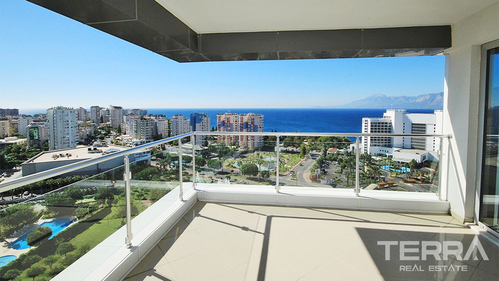 Panoramic Sea View Apartments for Sale Located in Antalya Lara - 33082