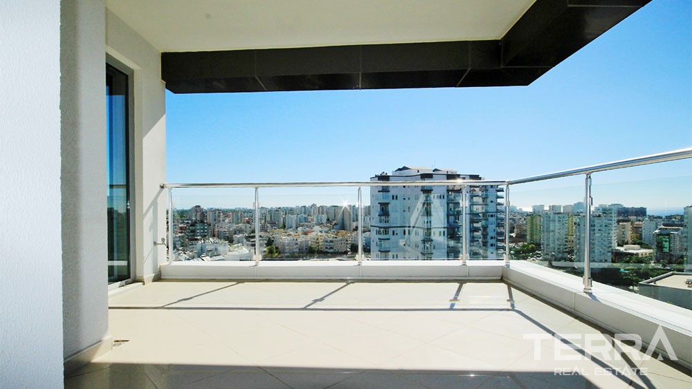 Panoramic Sea View Apartments for Sale Located in Antalya Lara - 33083