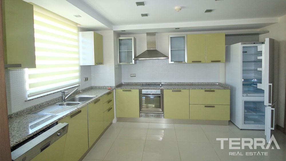 Panoramic Sea View Apartments for Sale Located in Antalya Lara - 33087