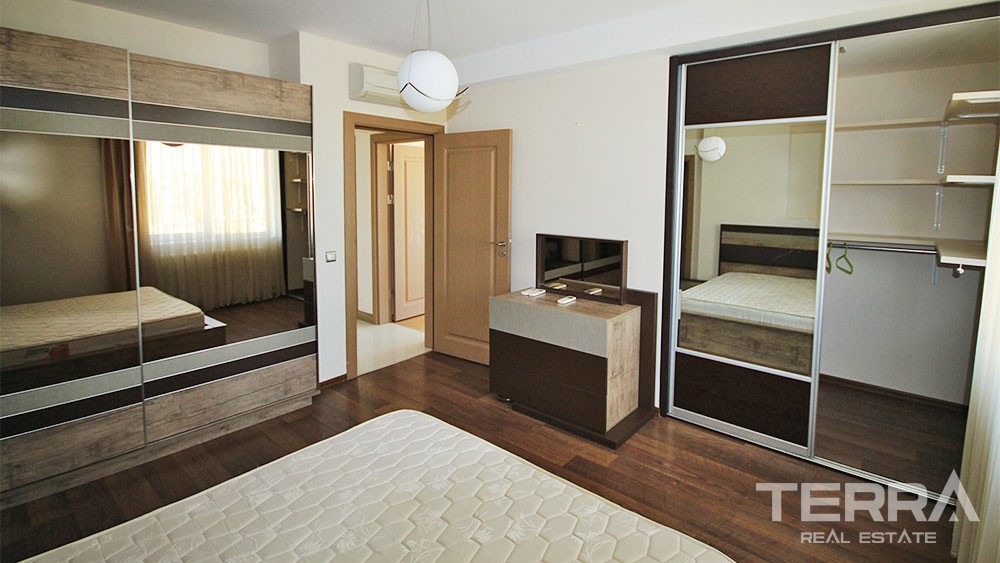 Panoramic Sea View Apartments for Sale Located in Antalya Lara - 33090