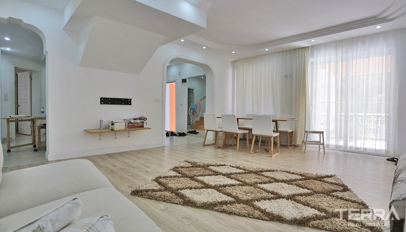 Spacious Detached Houses Surrounded by Nature in Antalya Döşemealtı - 33331