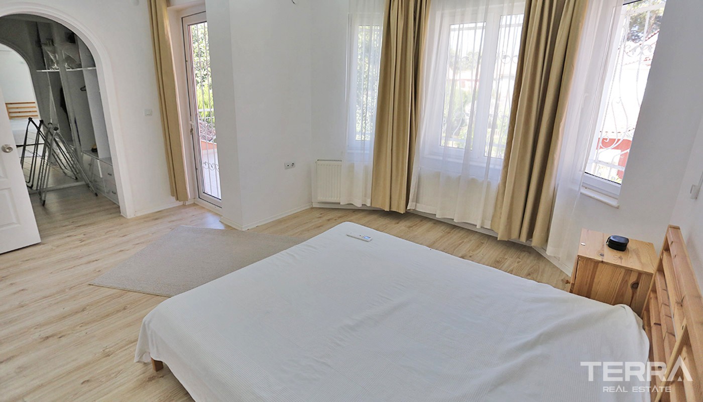 Spacious Detached Houses Surrounded by Nature in Antalya Döşemealtı - 33338
