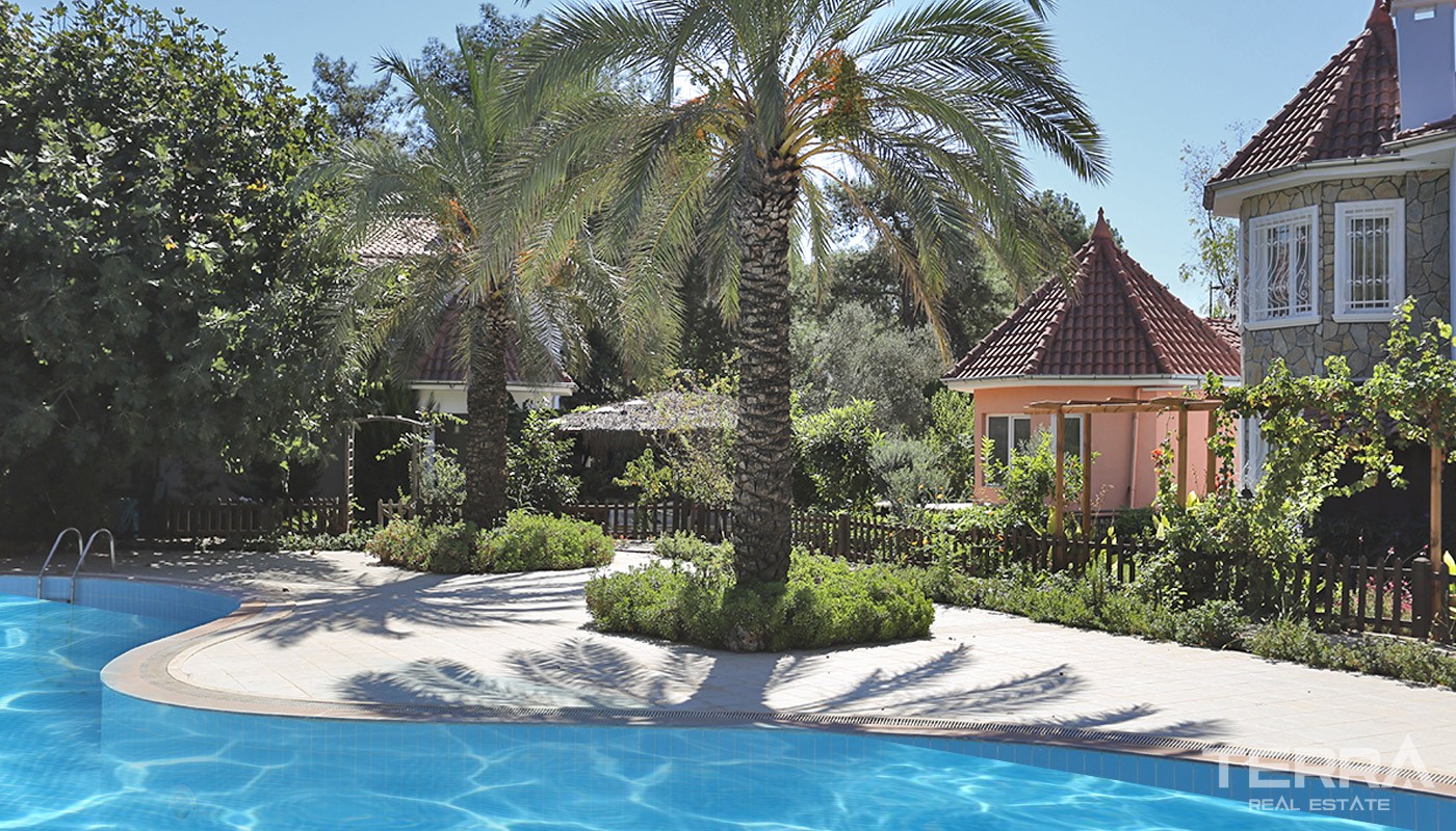 Spacious Detached Houses Surrounded by Nature in Antalya Döşemealtı - 33348