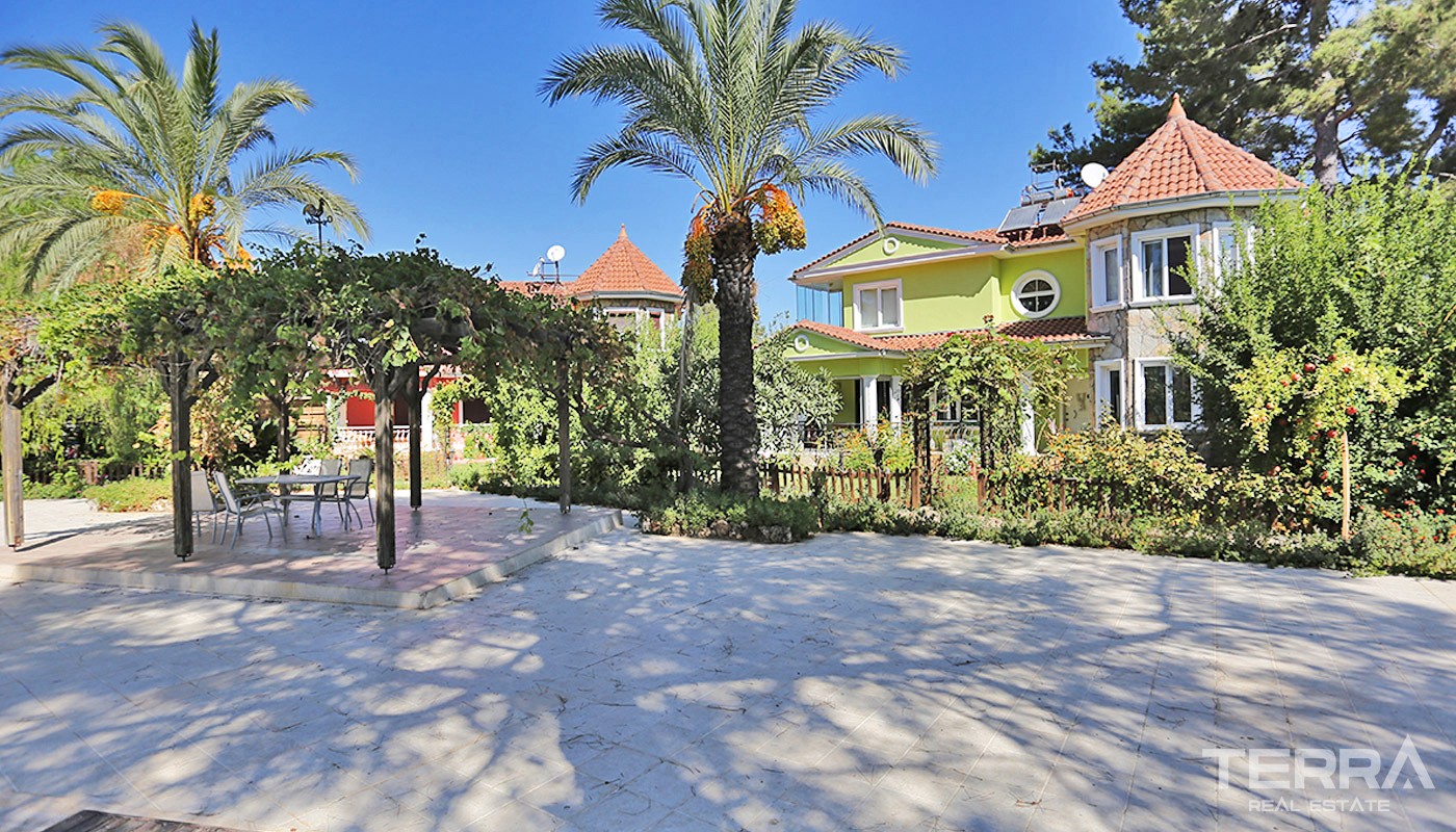 Spacious Detached Houses Surrounded by Nature in Antalya Döşemealtı - 33351