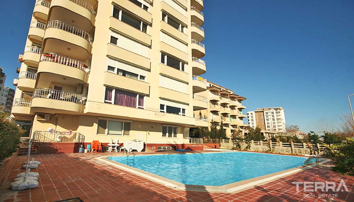 Unlimited Sea View Apartment in a Prestigious Area of Antalya Lara - 33409