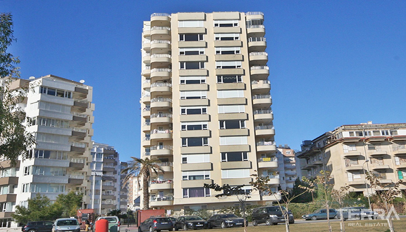 Unlimited Sea View Apartment in a Prestigious Area of Antalya Lara - 33410