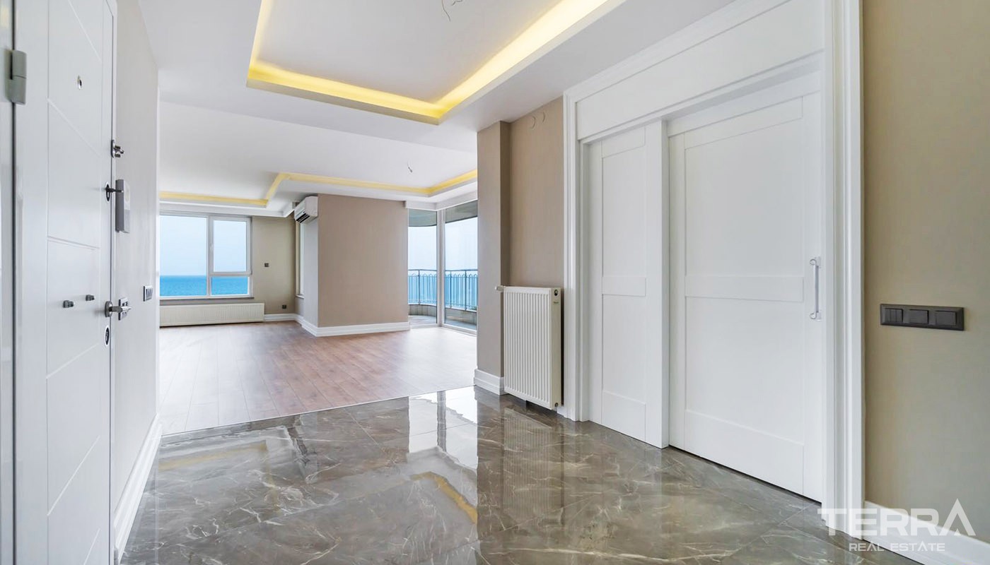 Unlimited Sea View Apartment in a Prestigious Area of Antalya Lara - 33417