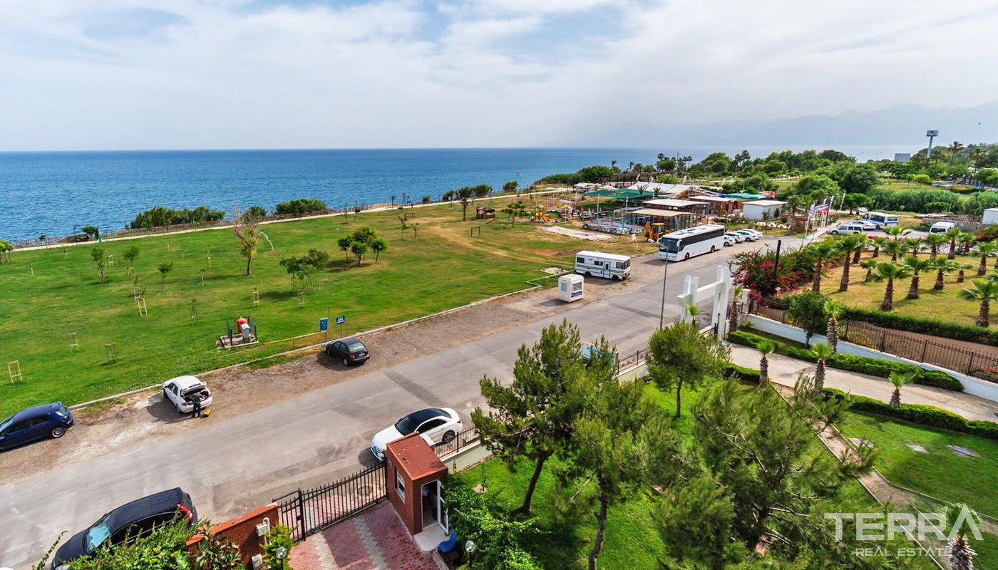 Unlimited Sea View Apartment in a Prestigious Area of Antalya Lara - 33419