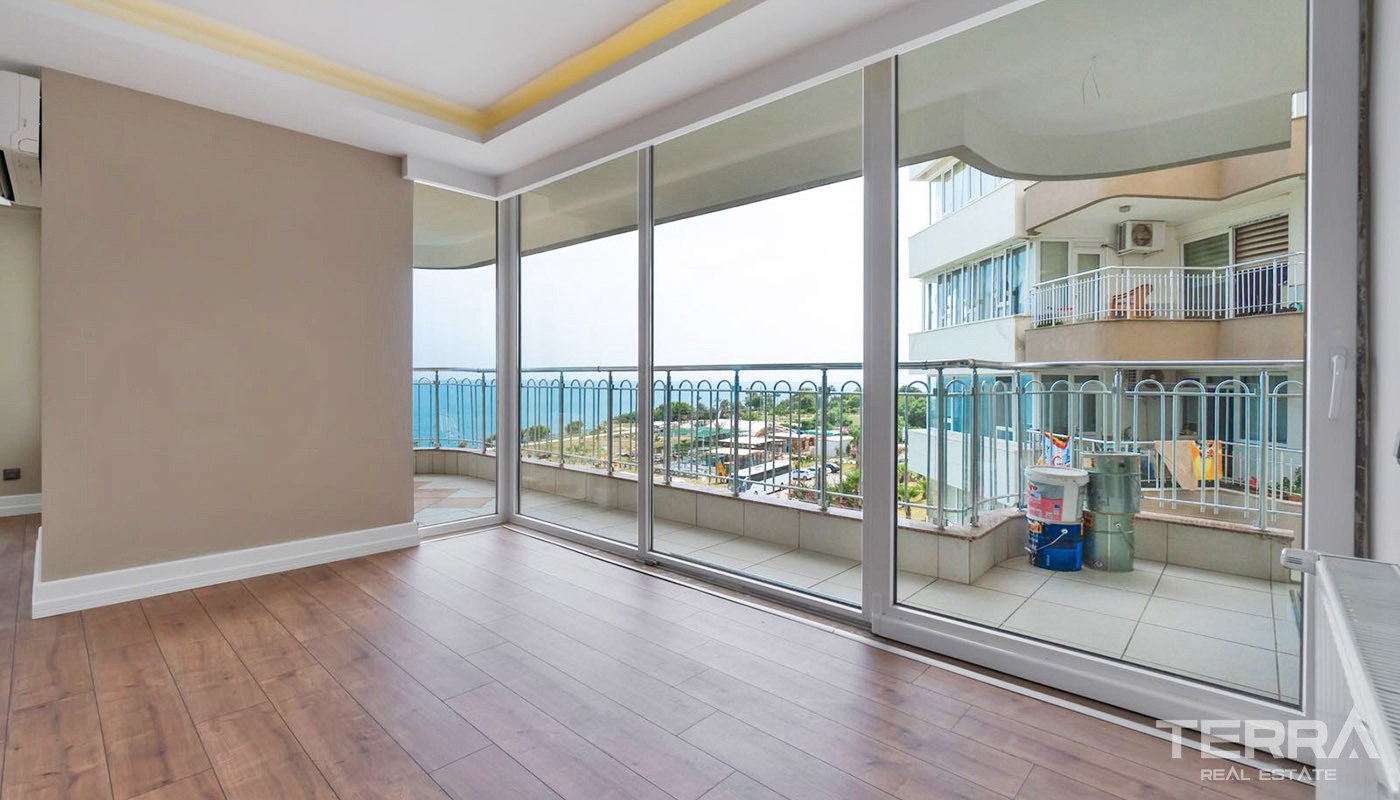 Unlimited Sea View Apartment in a Prestigious Area of Antalya Lara - 33421