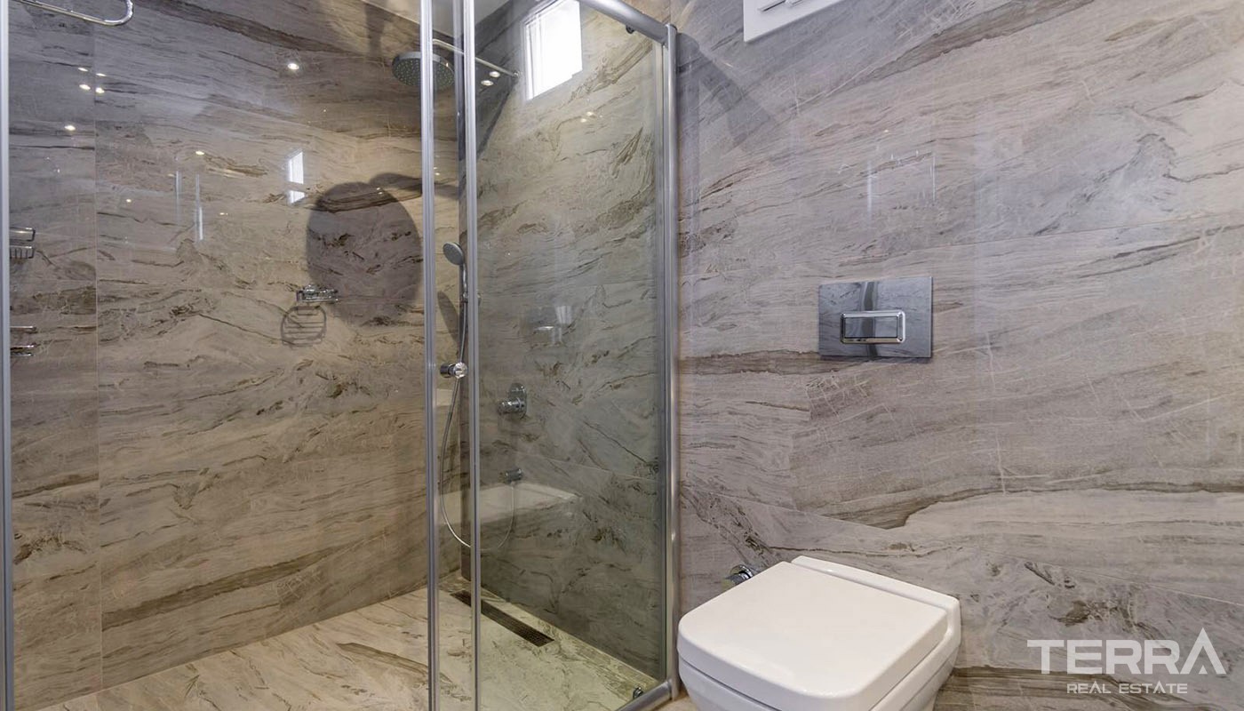 Unlimited Sea View Apartment in a Prestigious Area of Antalya Lara - 33434