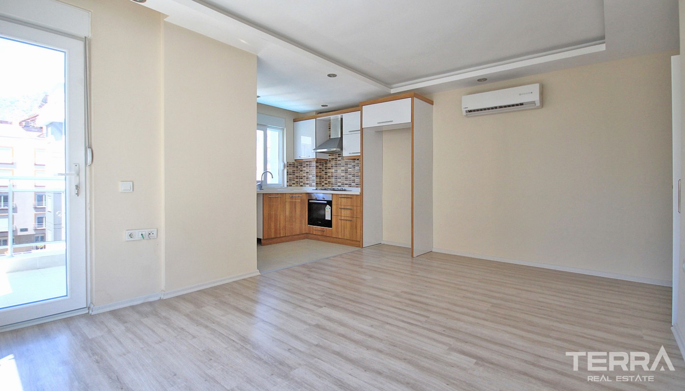 Affordable Antalya Flat for Sale Located Close to Konyaaltı Beach - 33550